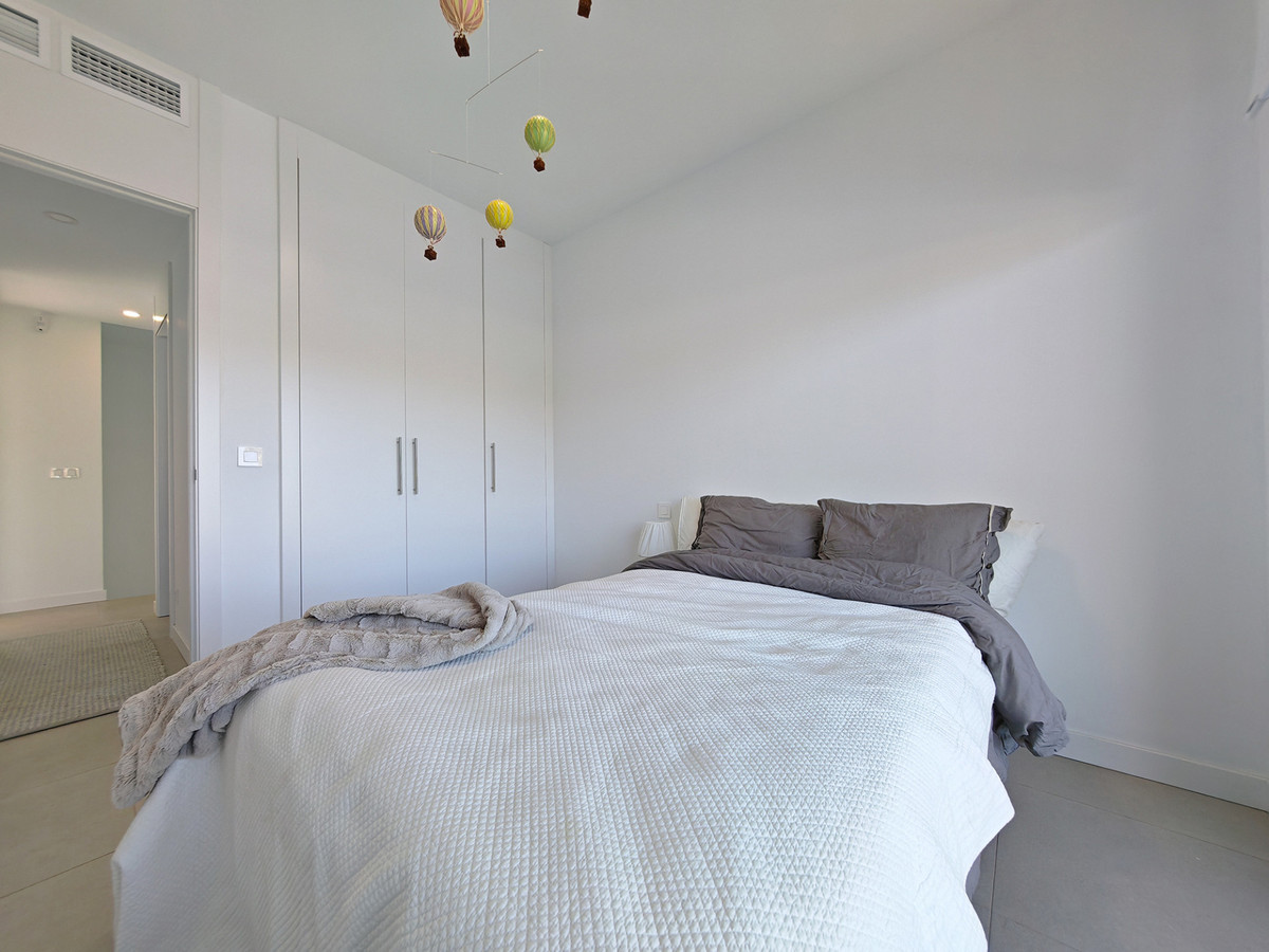 3 Bedroom Villa for Sale in Estepona — 8
