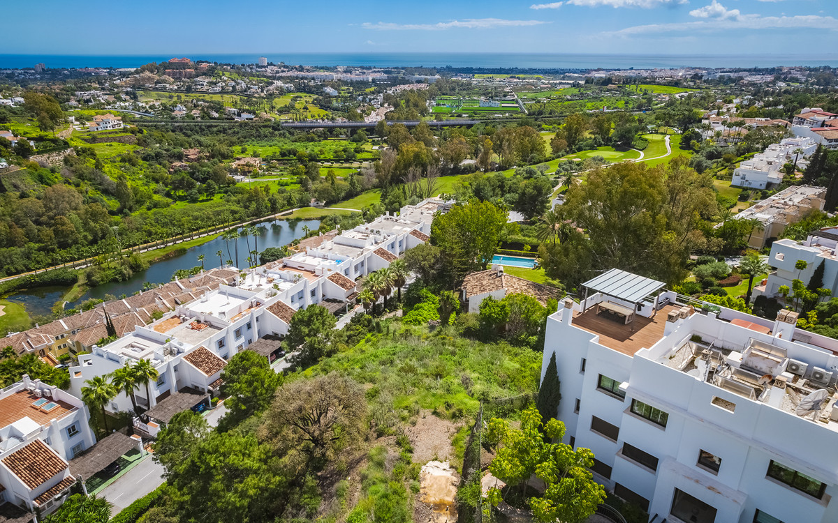 Plot for Sale in Benahavís — view 10