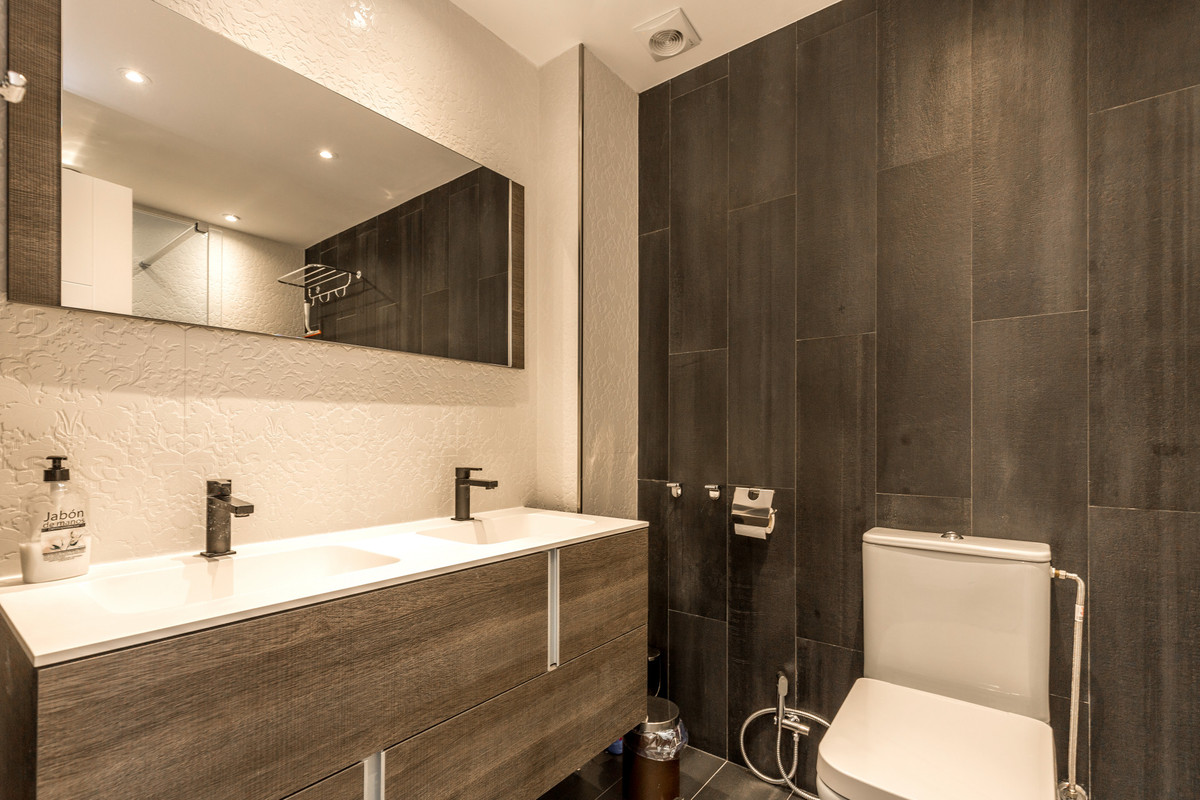 2 Bedroom Villa for Sale in Nueva Andalucía — 8
