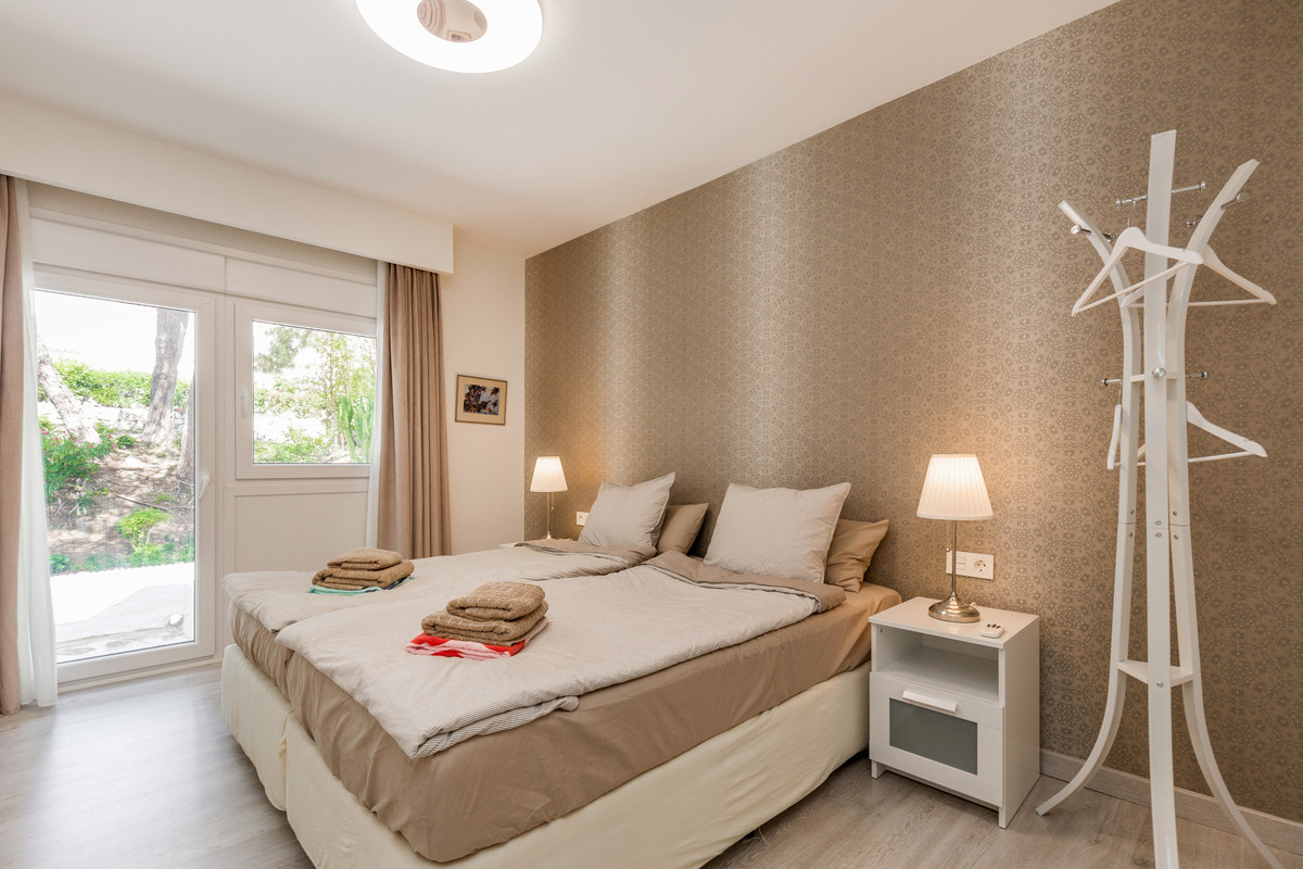 2 Bedroom Villa for Sale in Nueva Andalucía — 9