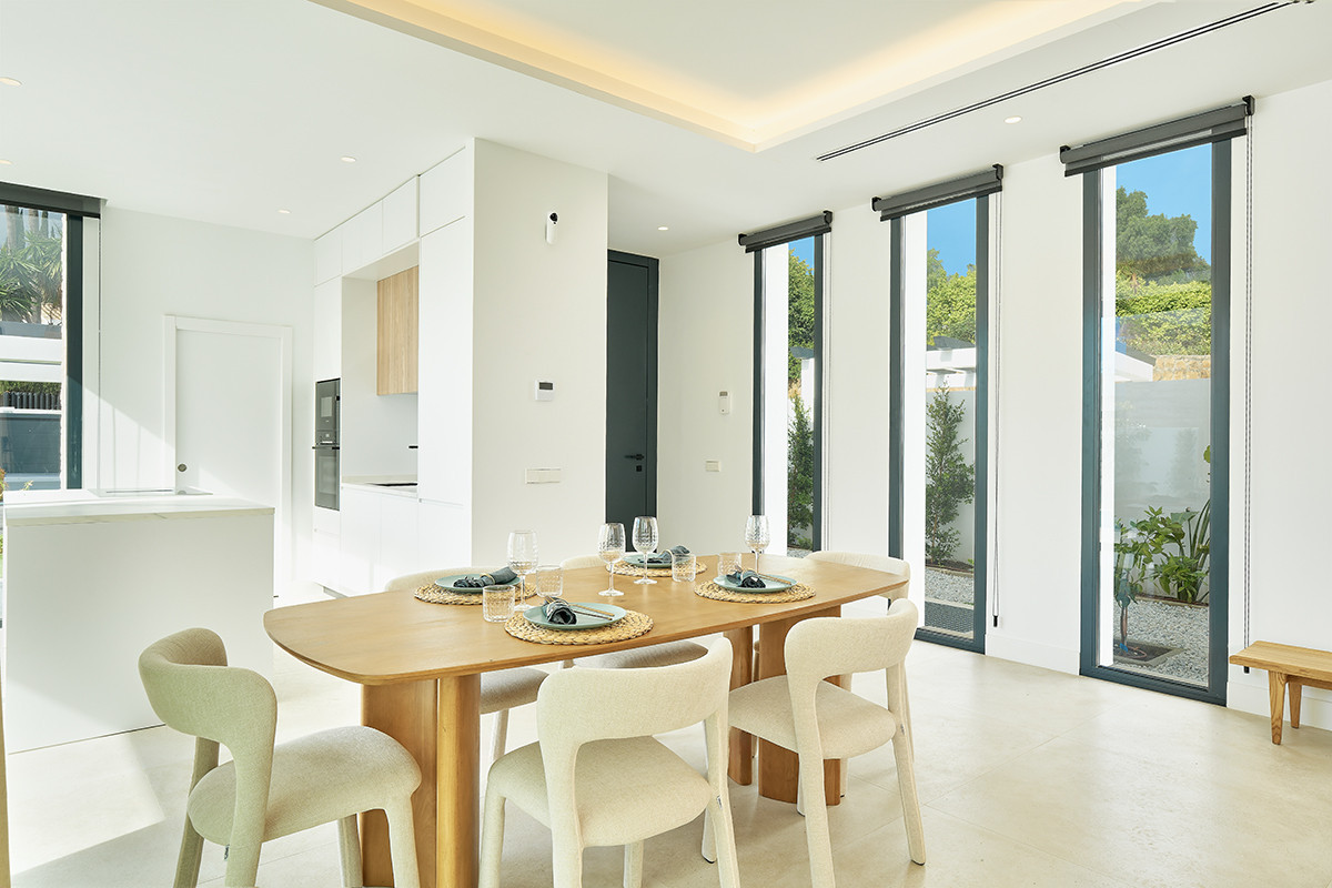 4 Bedroom Villa for Sale in Estepona — 5