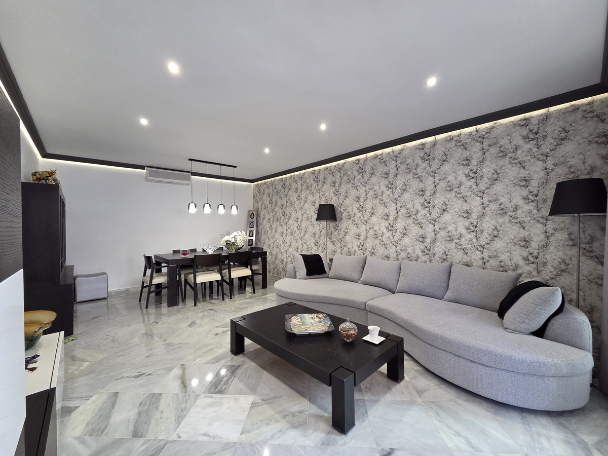 4 Bedroom Villa for Sale in Nagüeles — 6
