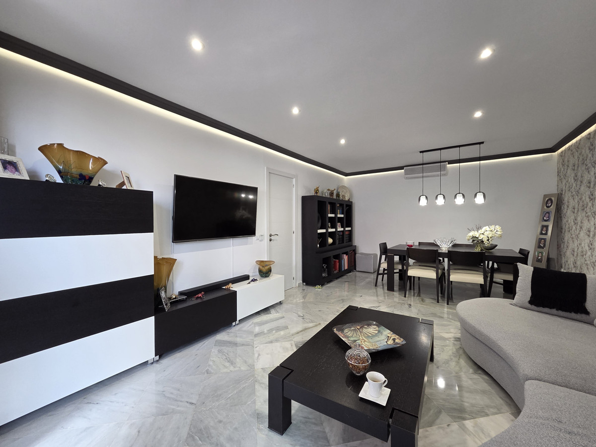 4 Bedroom Villa for Sale in Nagüeles — 7
