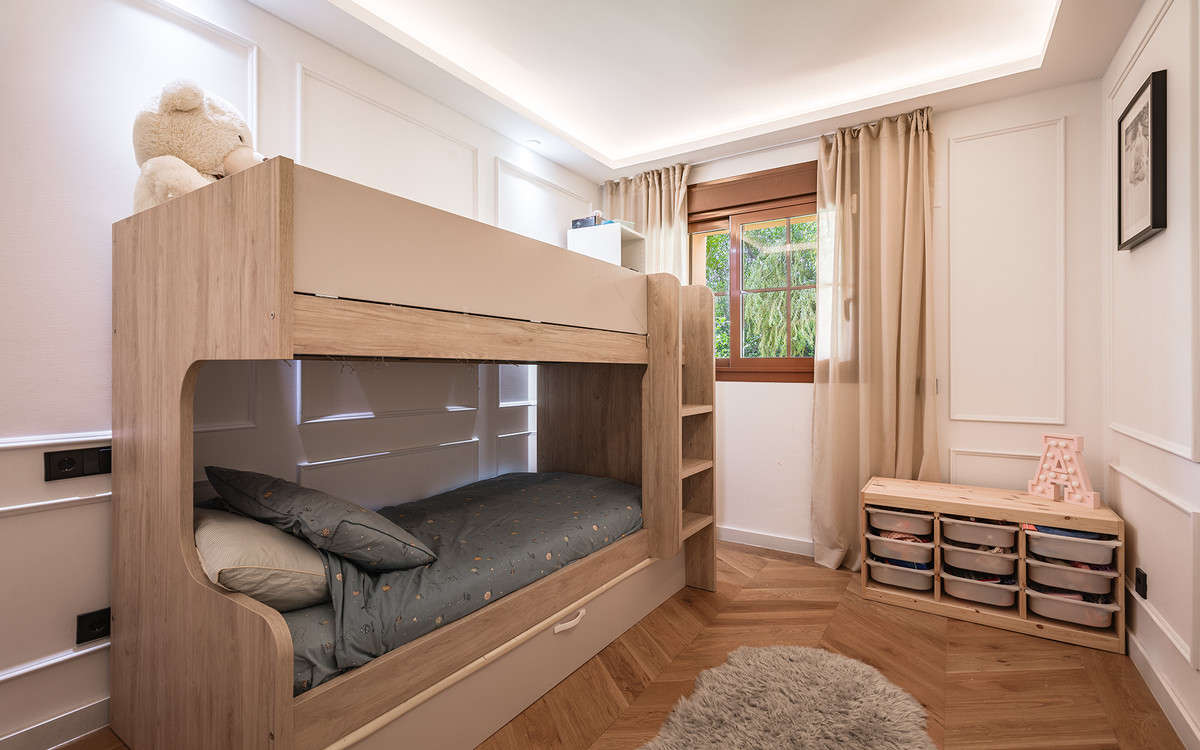 3 Bedroom Apartment for Sale in Benahavís — 7