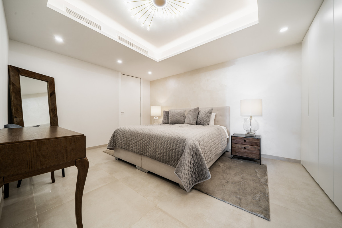 7 Bedroom Apartment for Sale in Aloha — 8