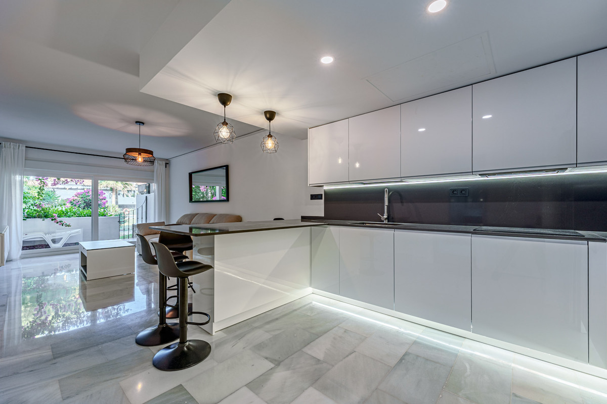 3 Bedroom Apartment for Sale in Sierra Blanca — 3