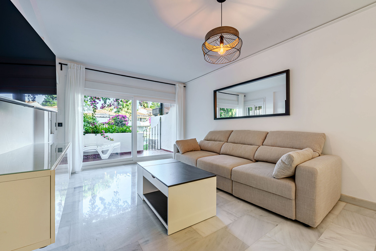 3 Bedroom Apartment for Sale in Sierra Blanca — 4