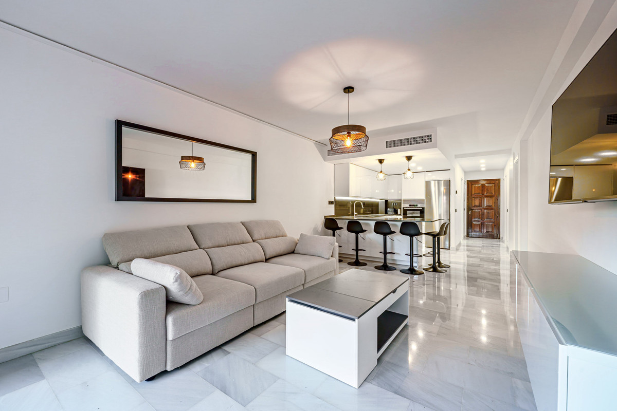 3 Bedroom Apartment for Sale in Sierra Blanca — 5