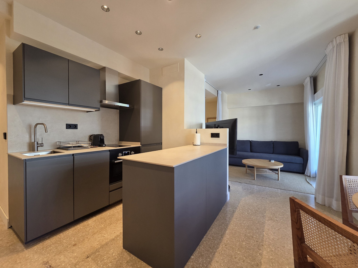 1 Bedroom Apartment for Sale in Marbella — 2