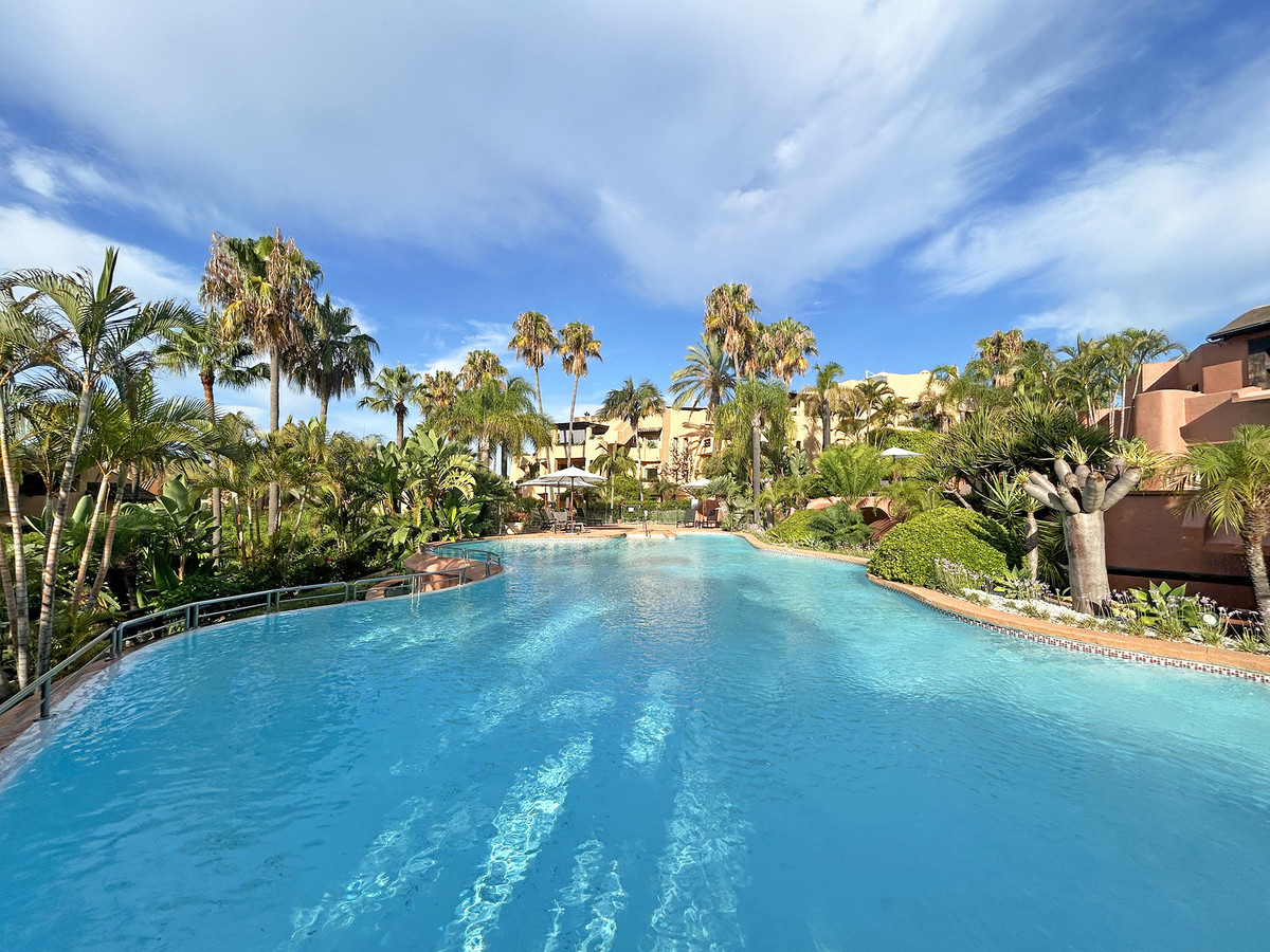 2 Bedroom Apartment for Sale in The Golden Mile