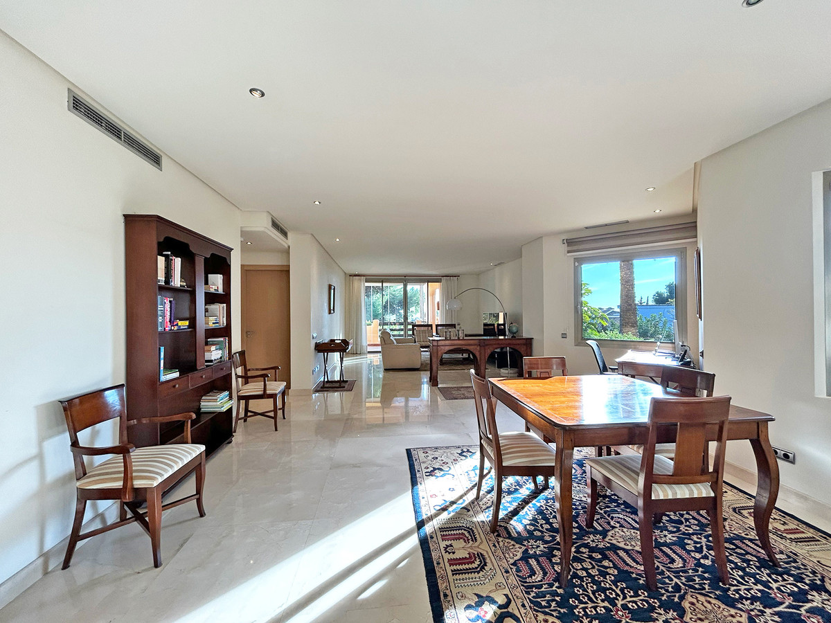 2 Bedroom Apartment for Sale in The Golden Mile — 4