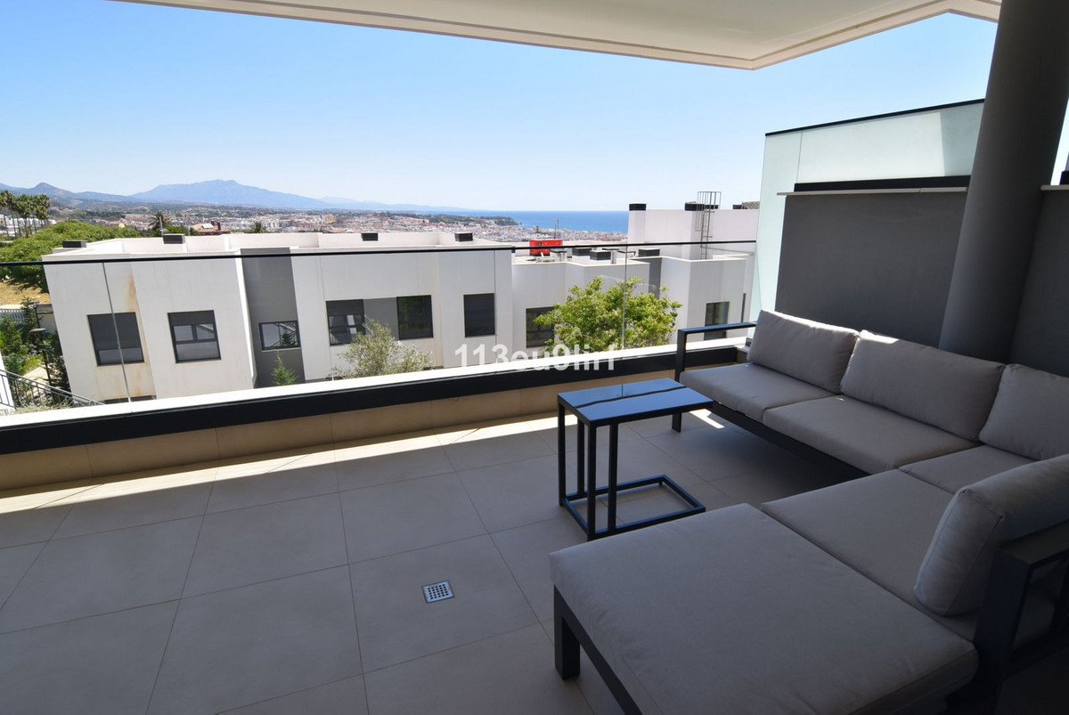 3 Bedroom Apartment for Sale in Estepona — 6