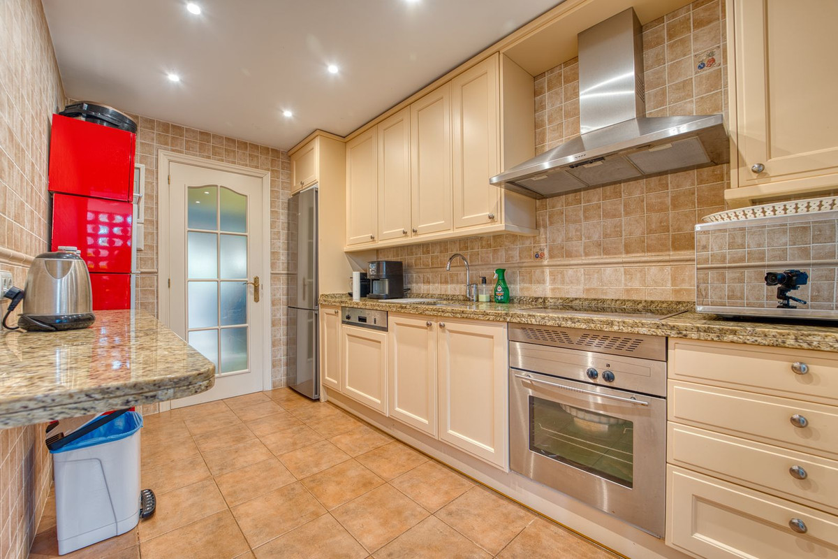 2 Bedroom Apartment for Sale in Marbella — 5