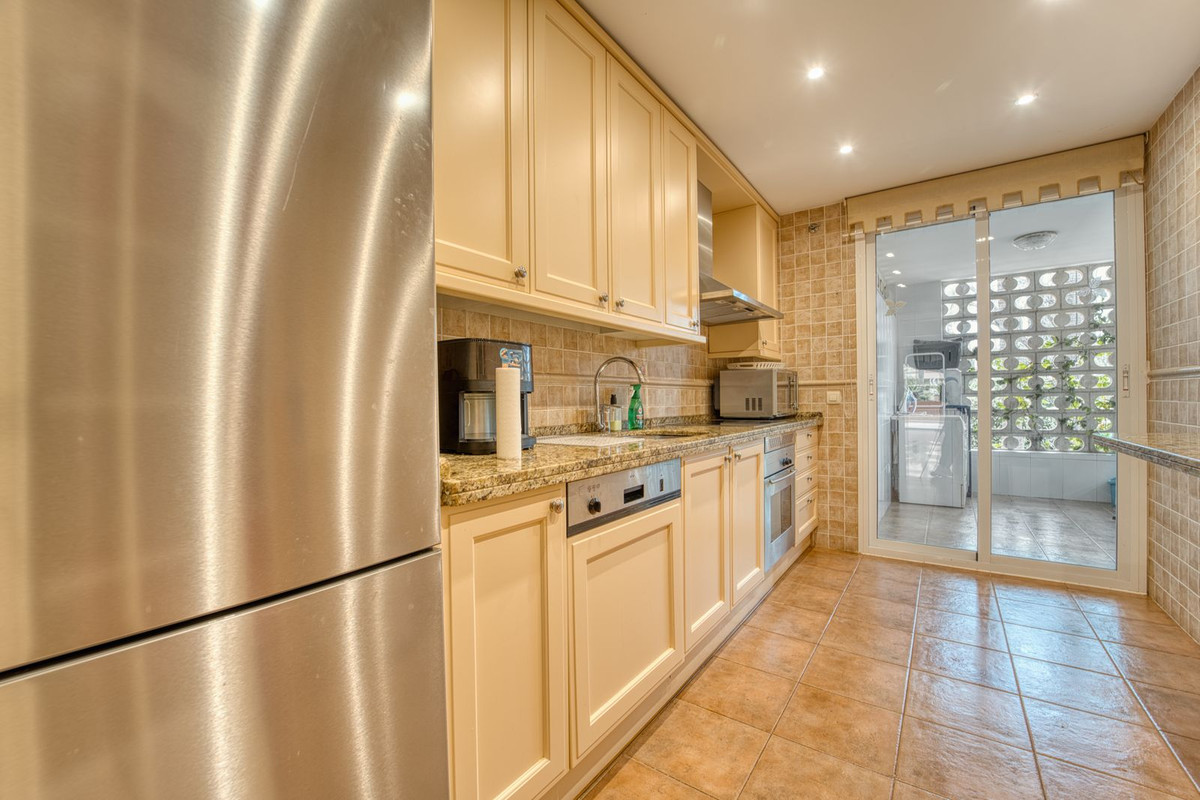 2 Bedroom Apartment for Sale in Marbella — 6