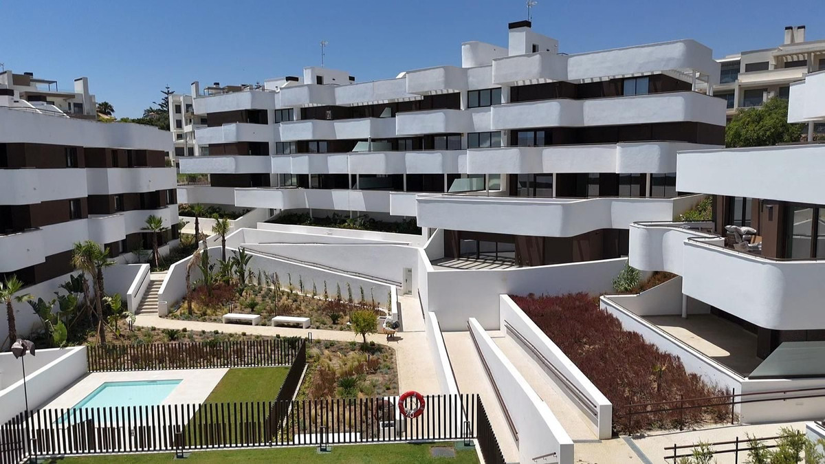 2 Bedroom Apartment for Sale in Estepona — 2
