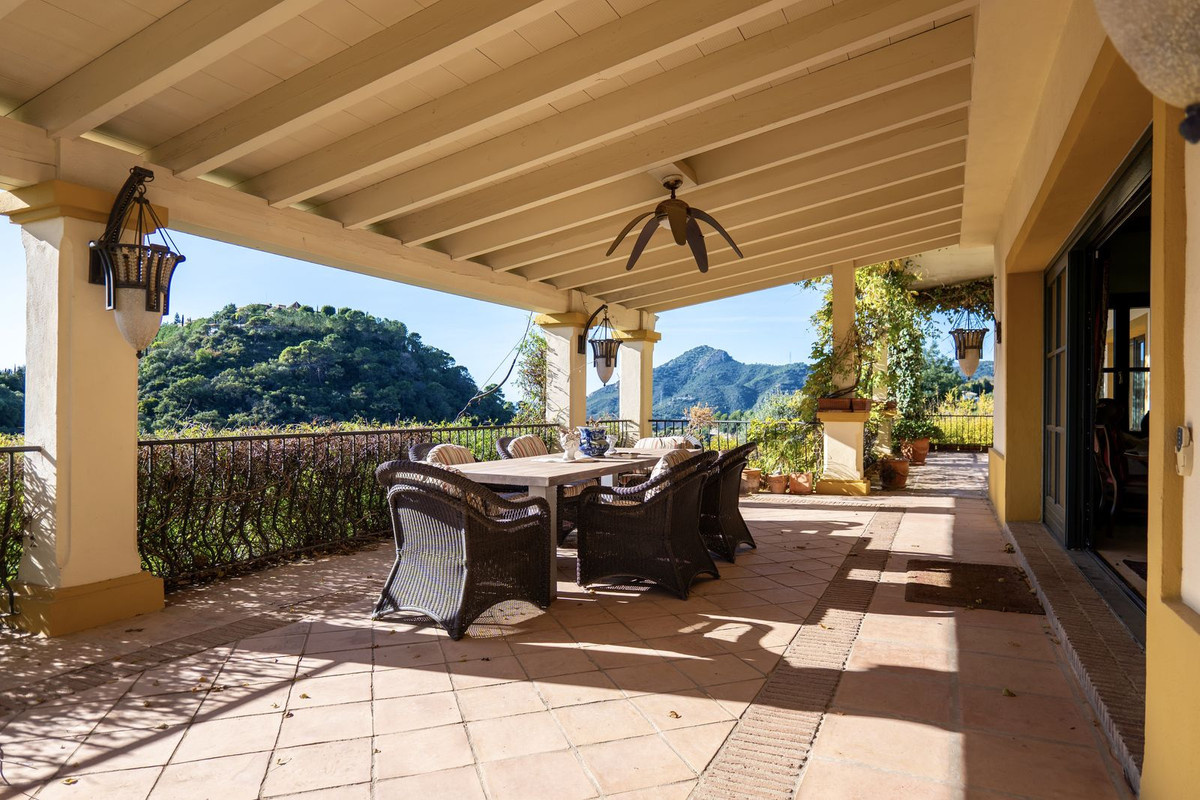 6 Bedroom Villa for Sale in La Zagaleta — 7