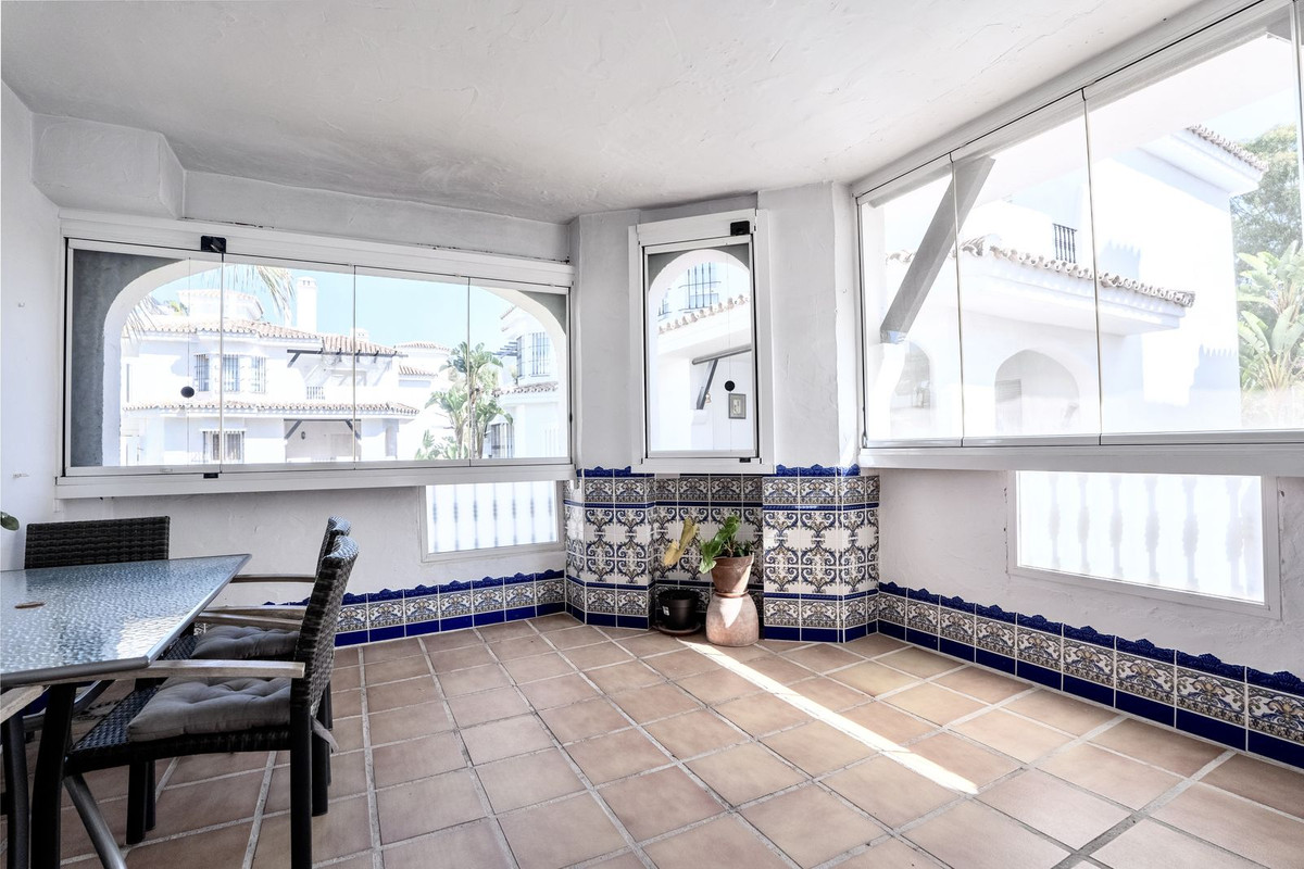 2 Bedroom Apartment for Sale in Nueva Andalucía — 5