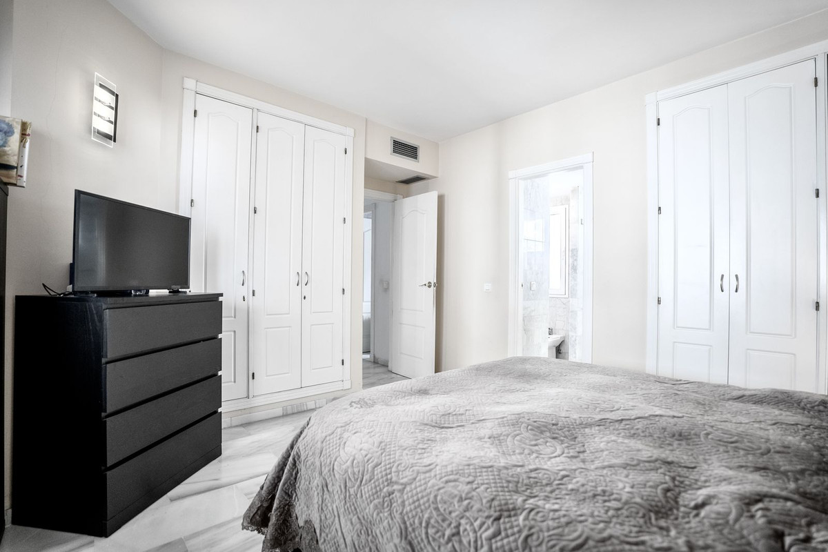 2 Bedroom Apartment for Sale in Nueva Andalucía — view 10