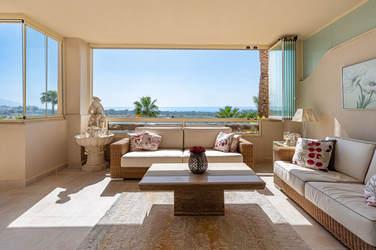 2 Bedroom Apartment for Sale in El Paraiso