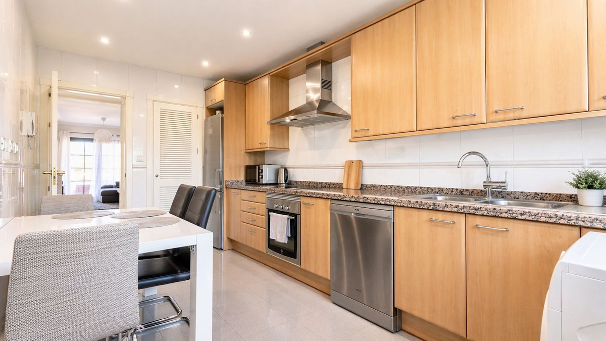 2 Bedroom Apartment for Sale in Hacienda del Sol — 9