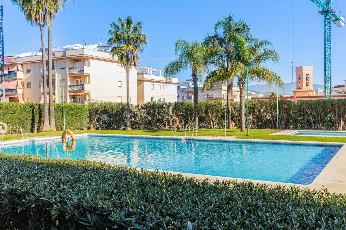 3 Bedroom Apartment for Sale in Estepona — 5