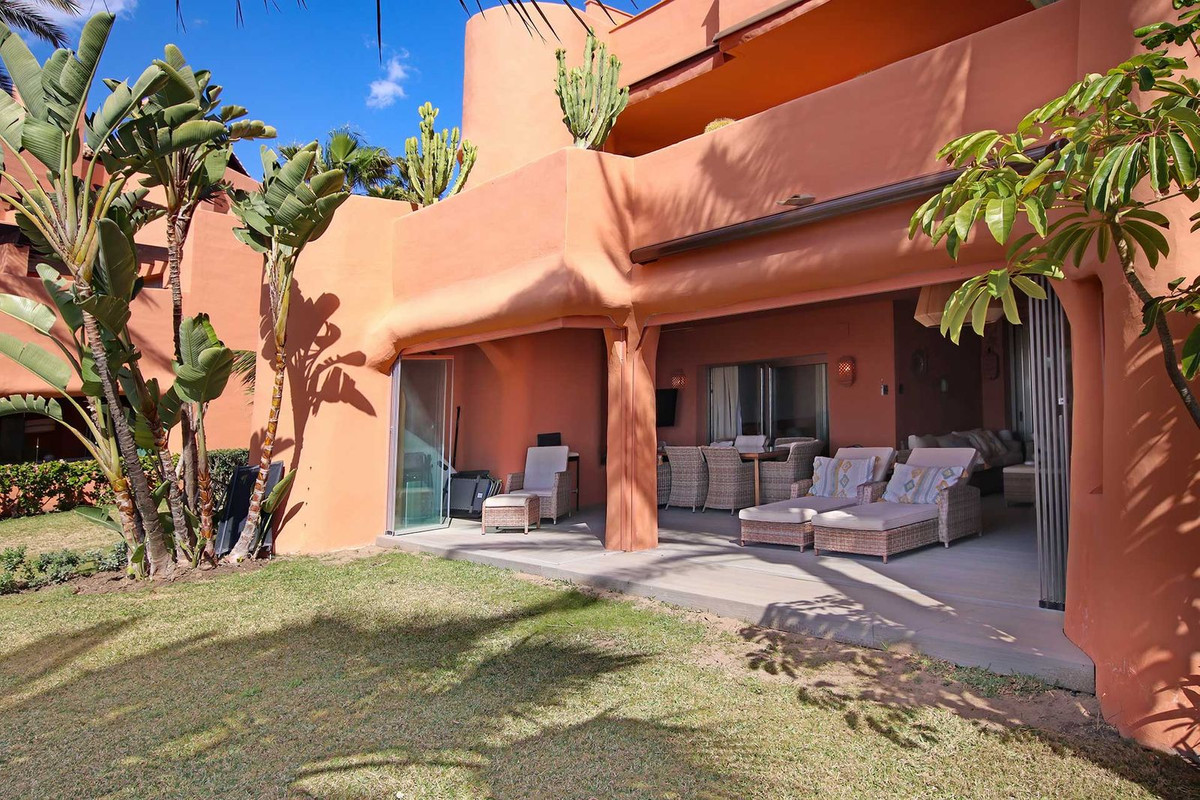 4 Bedroom Apartment for Sale in Marbella — 5