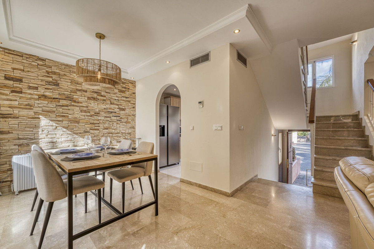 3 Bedroom Villa for Sale in Marbella — 6