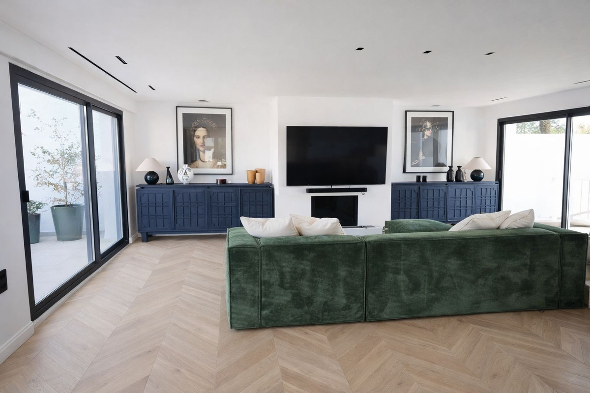 3 Bedroom Apartment for Sale in Marbella — 4