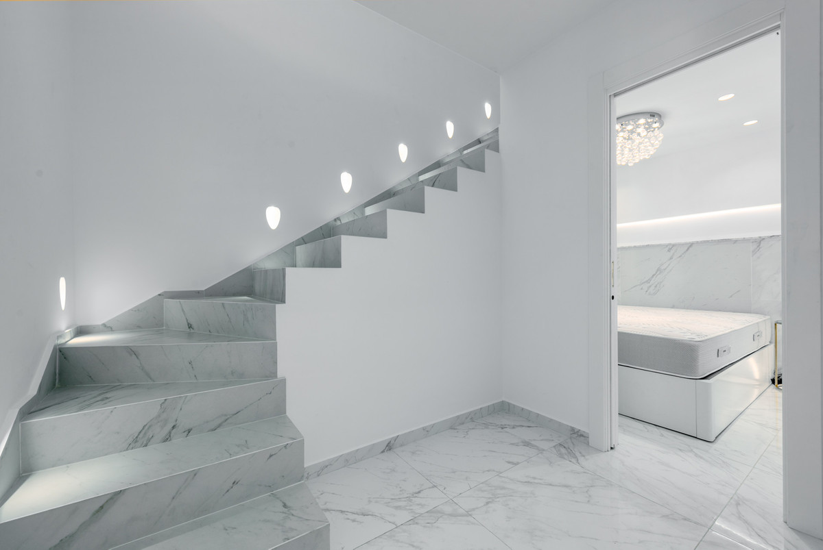 3 Bedroom Villa for Sale in Nueva Andalucía — 7
