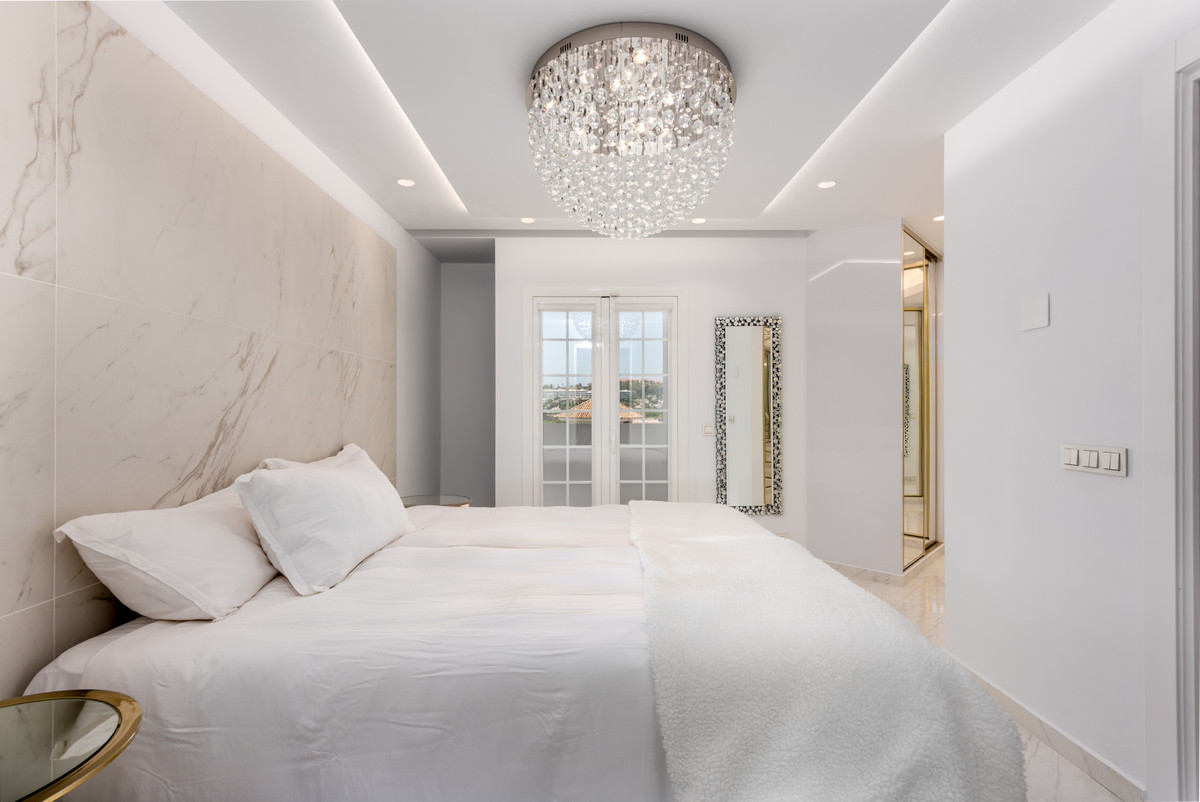 3 Bedroom Villa for Sale in Nueva Andalucía — 8