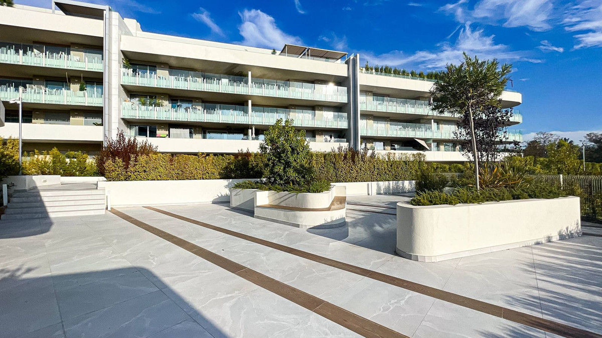 3 Bedroom Apartment for Sale in San Pedro de Alcántara — 3