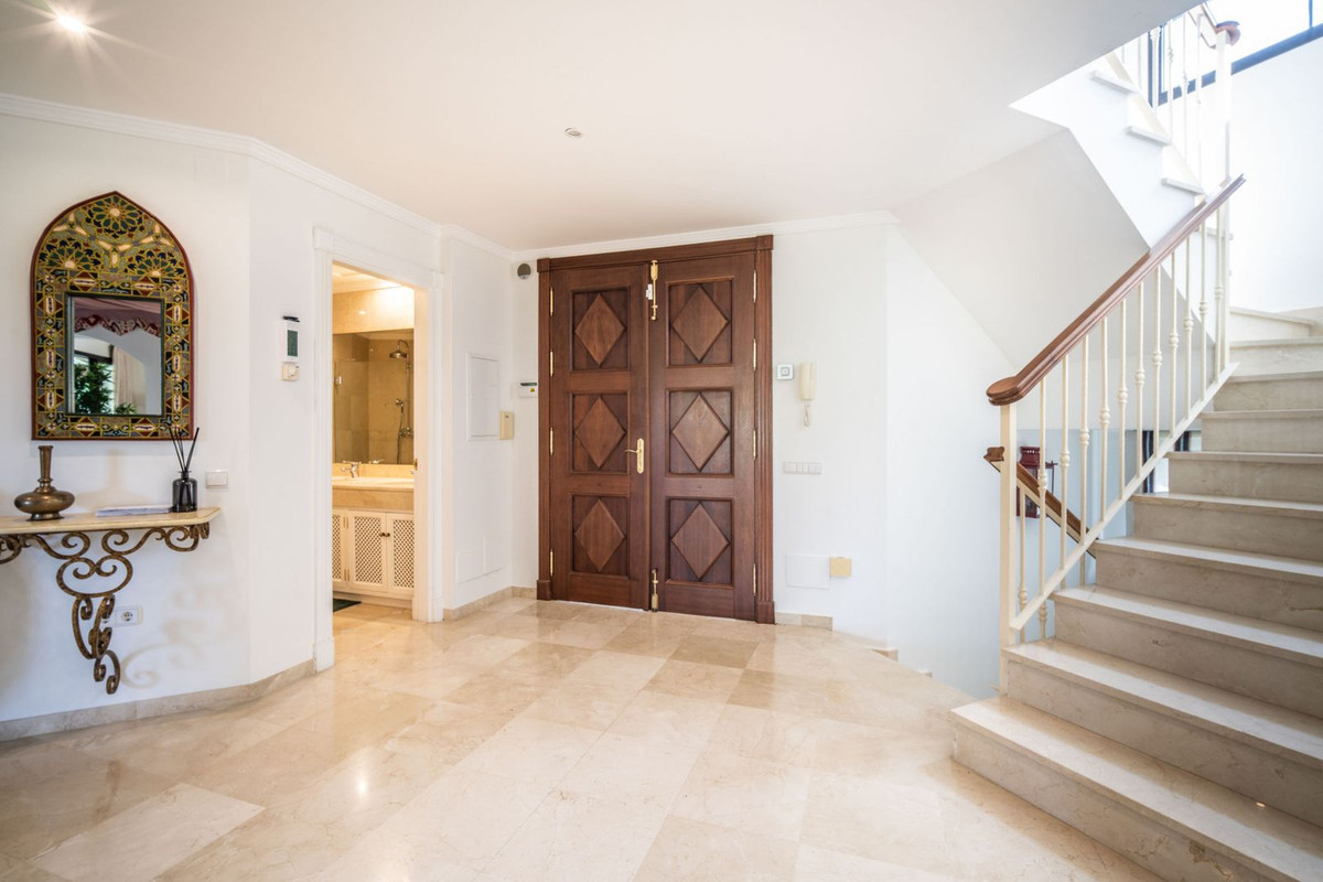 4 Bedroom Villa for Sale in La Quinta — 8