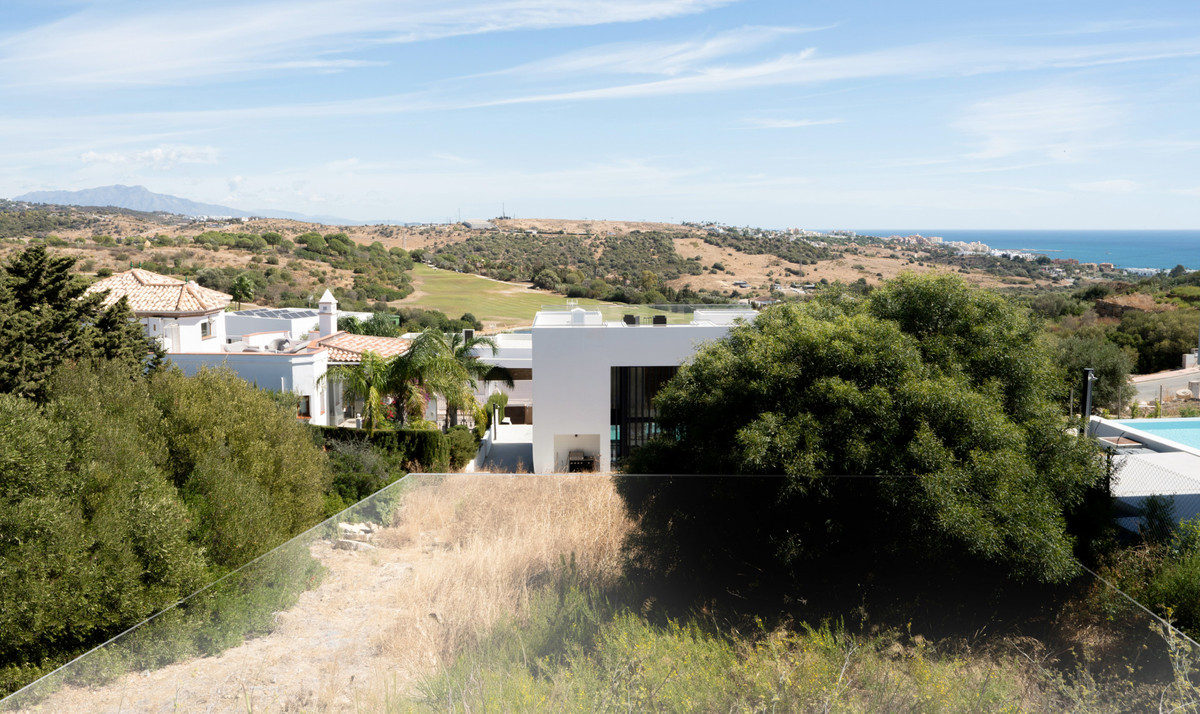 Plot for Sale in Valle Romano