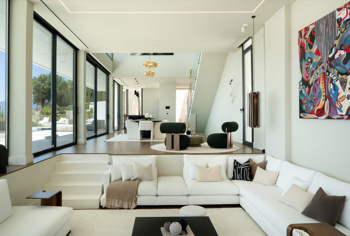 4 Bedroom Villa for Sale in Benahavís — 7