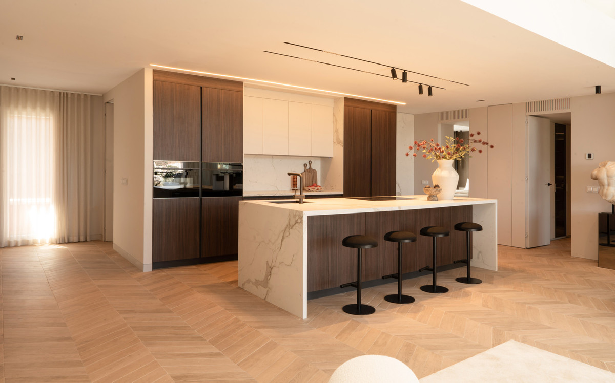 3 Bedroom Apartment for Sale in Nueva Andalucía — 5