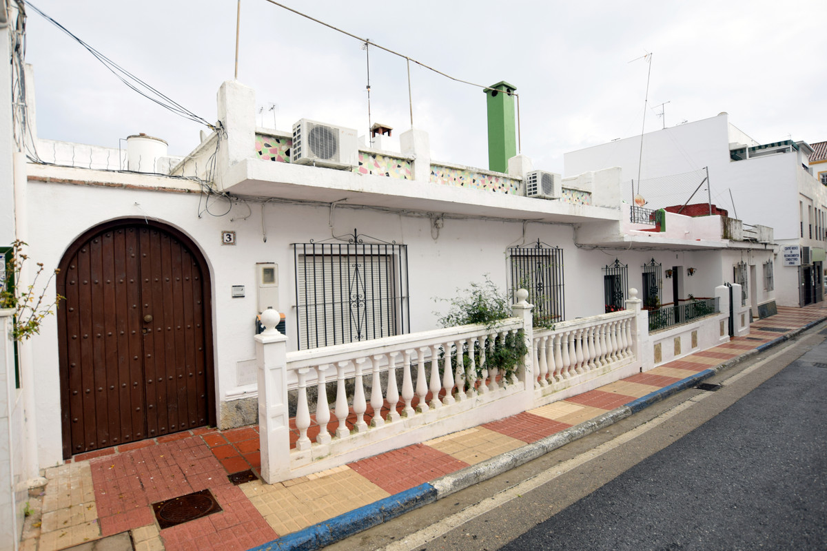 3 Bedroom Villa for Sale in San Pedro de Alcántara