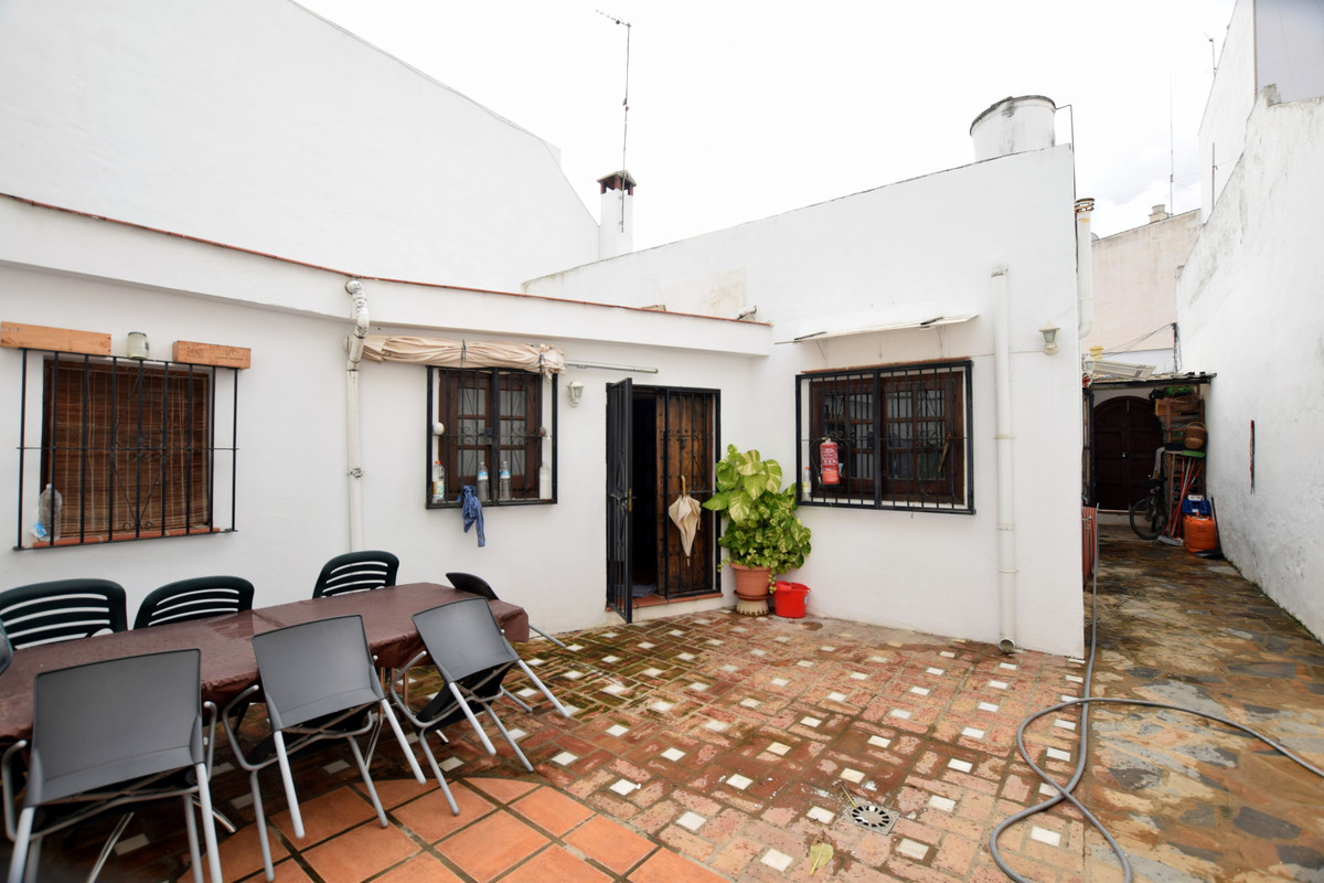 3 Bedroom Villa for Sale in San Pedro de Alcántara — 2