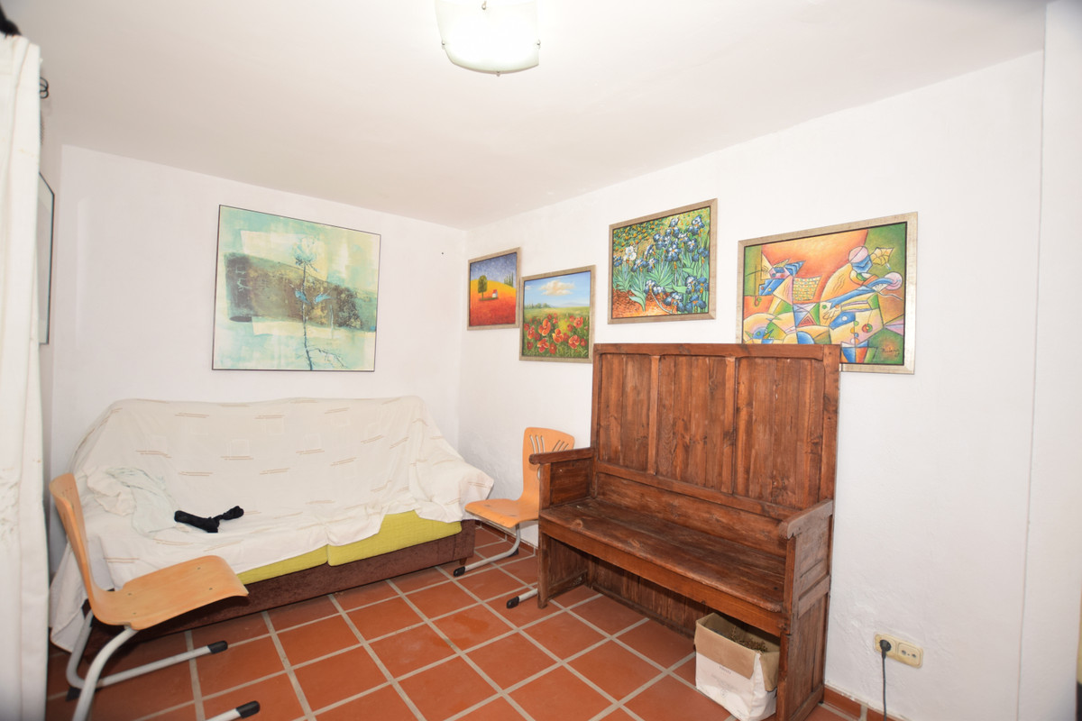 3 Bedroom Villa for Sale in San Pedro de Alcántara — 8