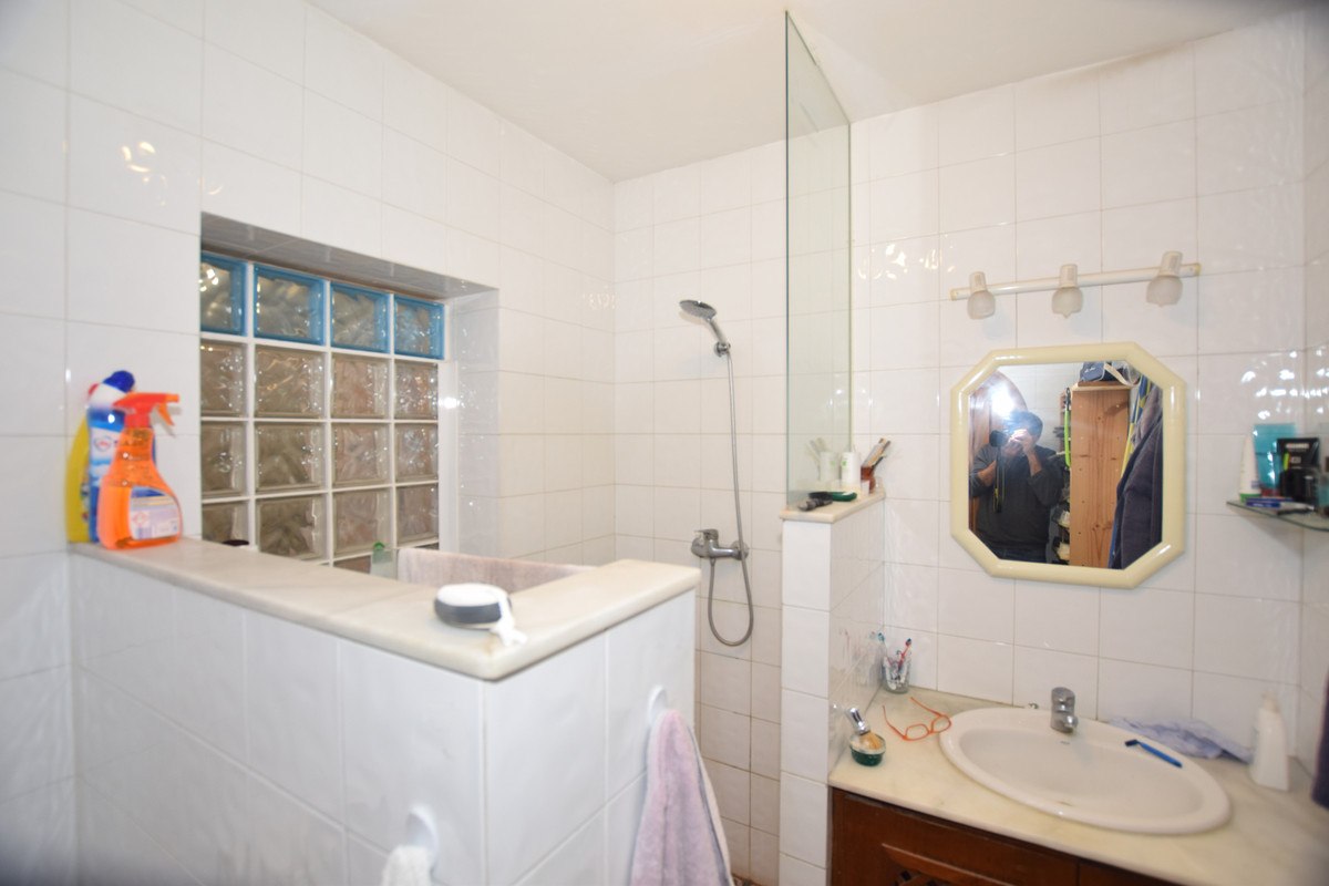 3 Bedroom Villa for Sale in San Pedro de Alcántara — view 10