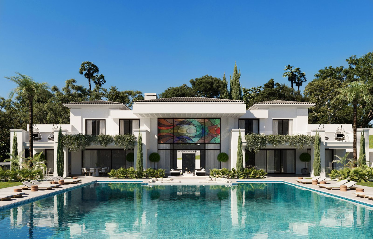 6 Bedroom Villa for Sale in Los Flamingos