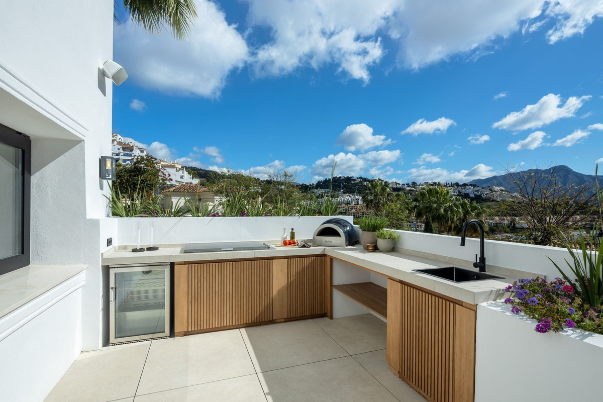5 Bedroom Villa for Sale in Los Arqueros — 8