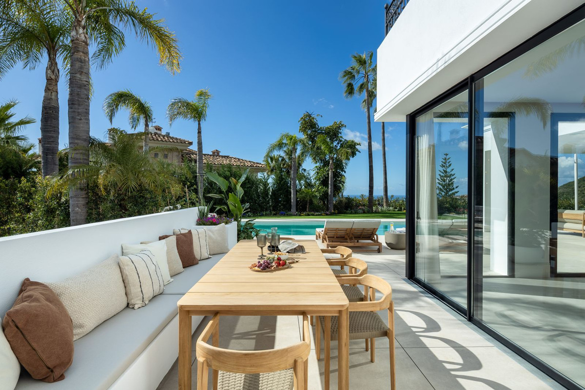 5 Bedroom Villa for Sale in Los Arqueros — 9