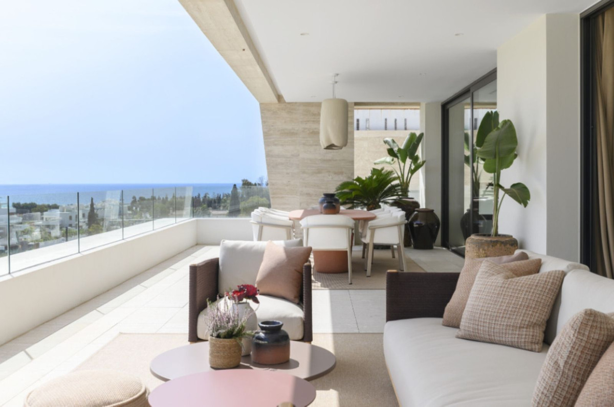4 Bedroom Apartment for Sale in Marbella — 5