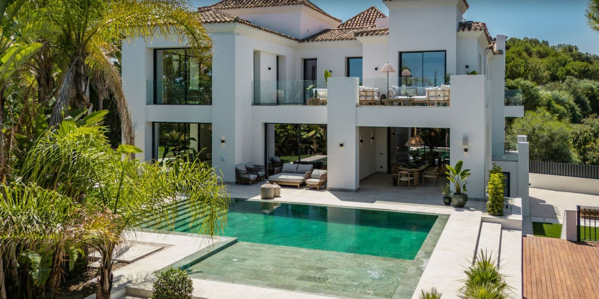 6 Bedroom Villa for Sale in La Quinta — 2