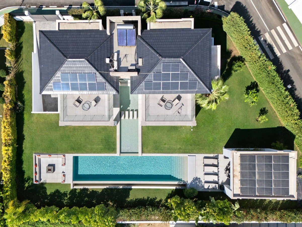 6 Bedroom Villa for Sale in Benahavís — 4