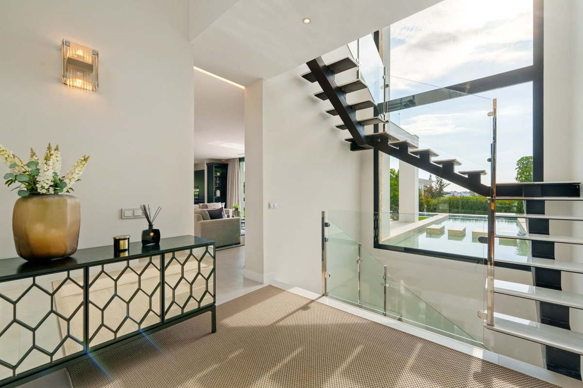 6 Bedroom Villa for Sale in Benahavís — 7