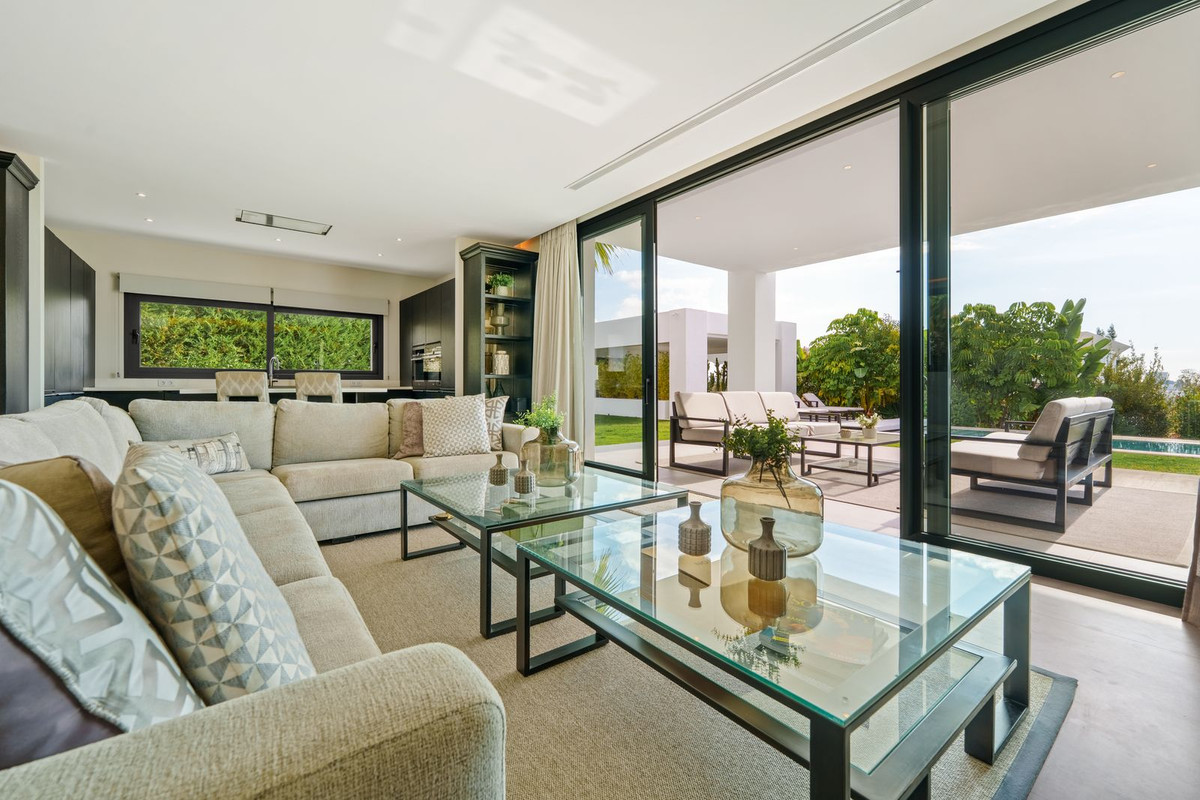 6 Bedroom Villa for Sale in Benahavís — 9