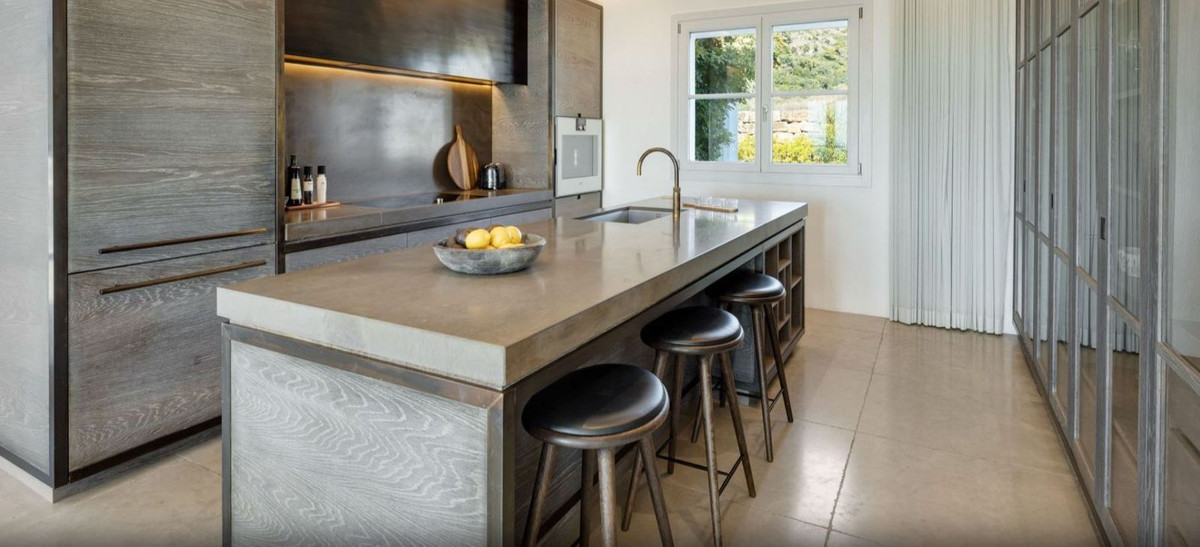 7 Bedroom Villa for Sale in Benahavís — 8