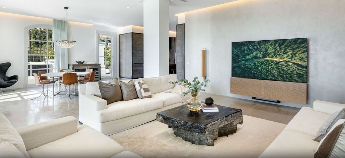 7 Bedroom Villa for Sale in Benahavís — view 10