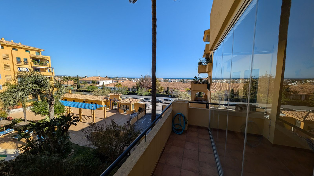 2 Bedroom Apartment for Sale in San Pedro de Alcántara